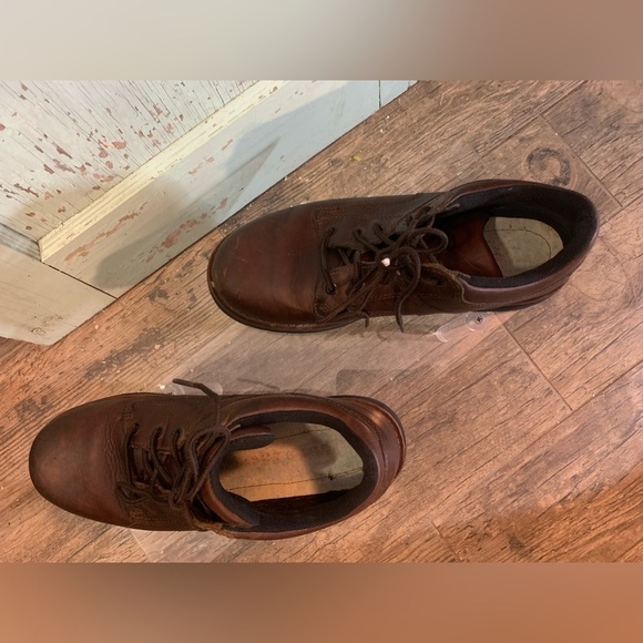 Men’s Carhartt Size 10 brown lace up slip resistant oxfords. Preloved - Picture 6 of 7